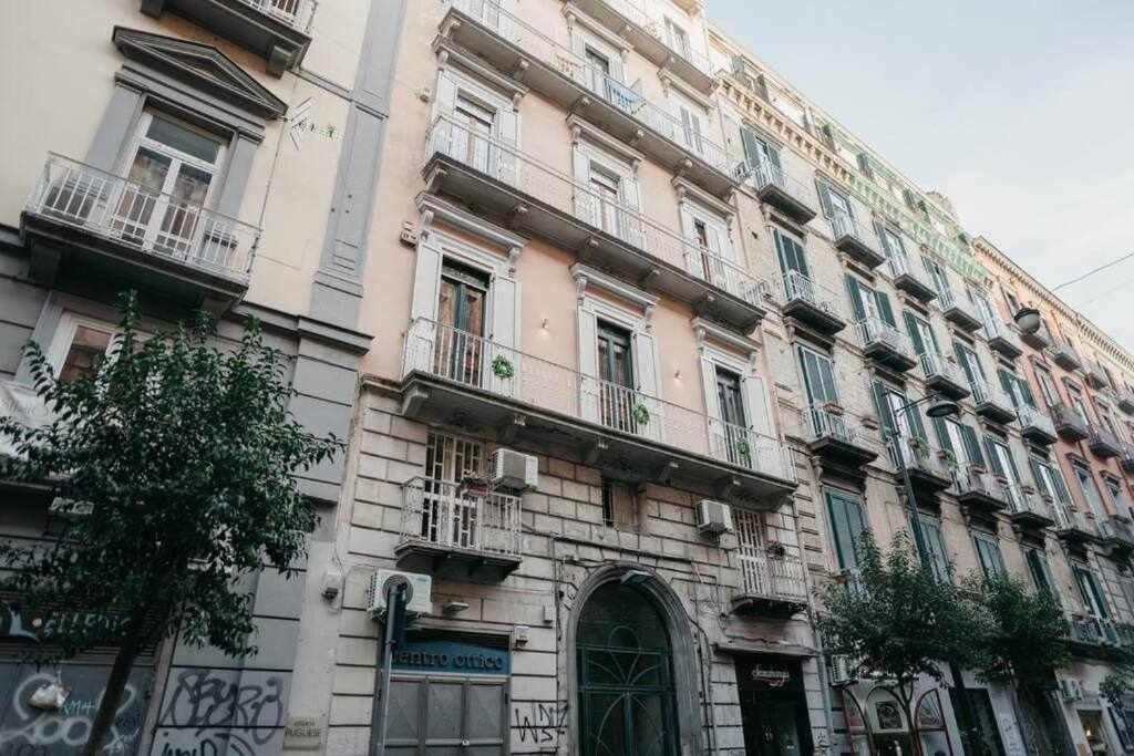 Royal Home Duomo Centro Storico 80 Mt Dal Duomo 那不勒斯 外观 照片